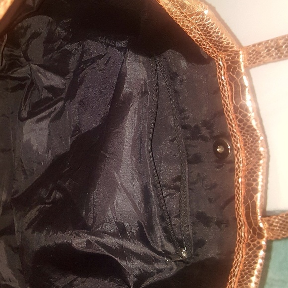 Tote - Picture 5 of 7